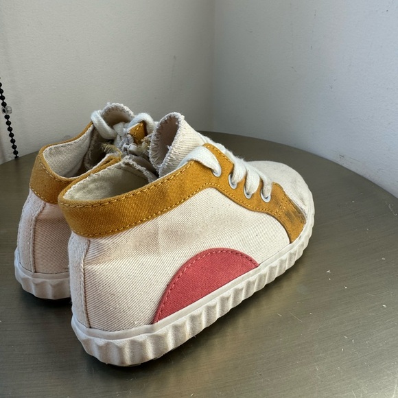 Zara Kids Shoe, size 9C, retro colours, zip side - Picture 4 of 7